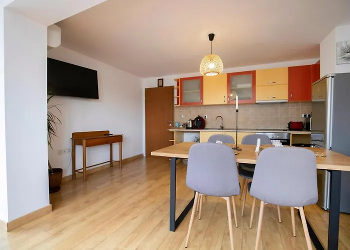 Apartamento Cozy With Mountain View & Parking