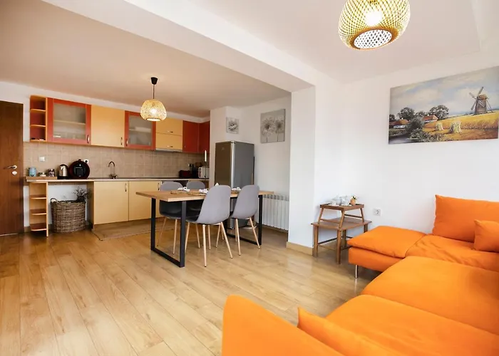 Cozy With Mountain View & Parking Appartement *